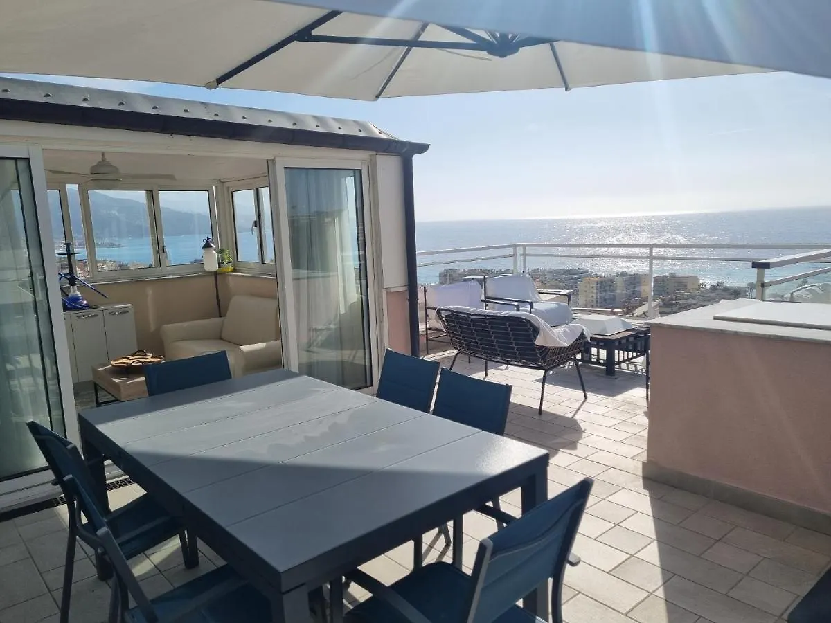 Dernier Etage D'Une Maison Roquebrune-Cap-Martin Homestay